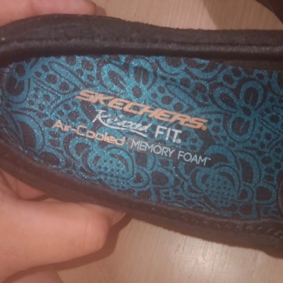 Skechers Black Casual Sneakers with Slip-On Design - Picture 2 of 3